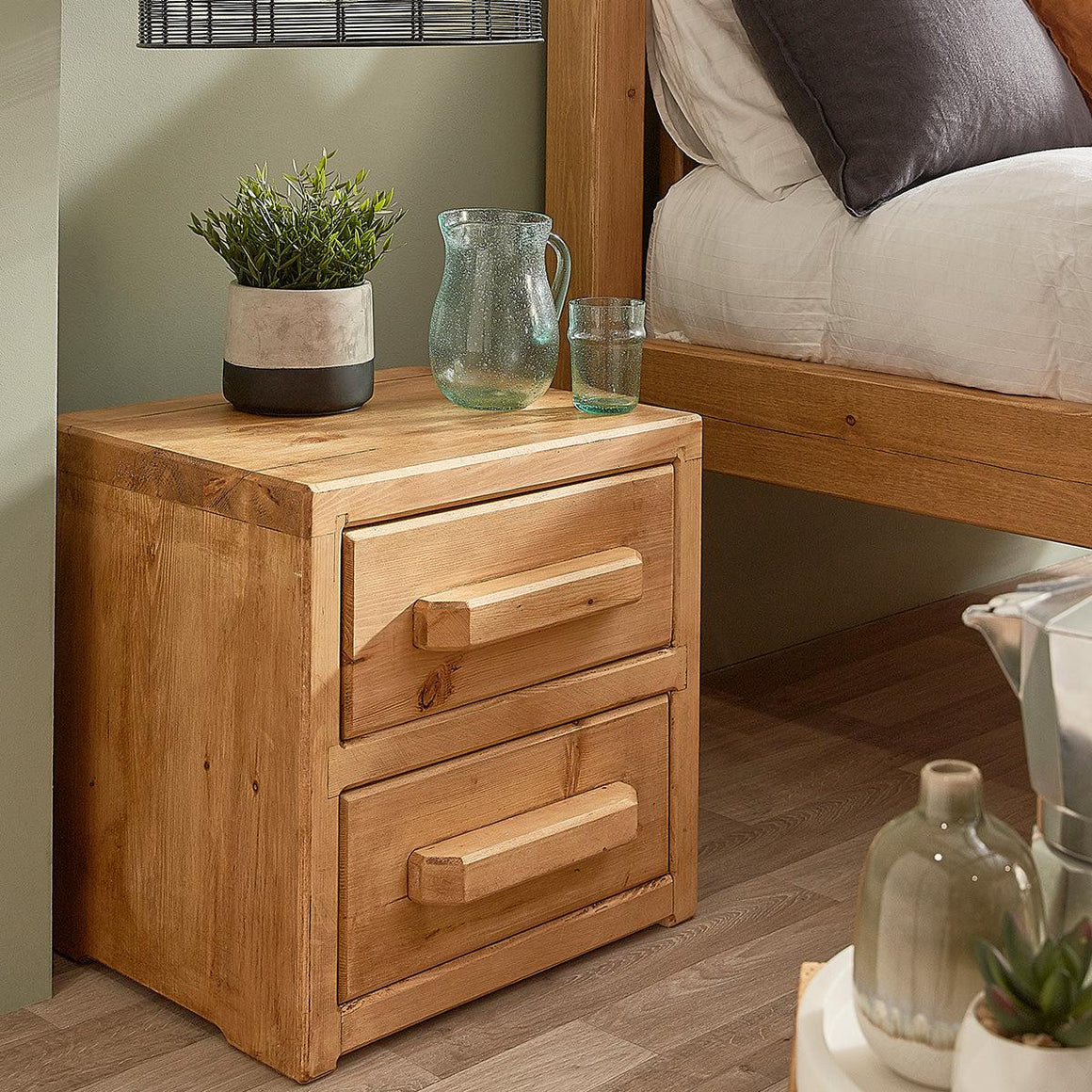 ARK Commode