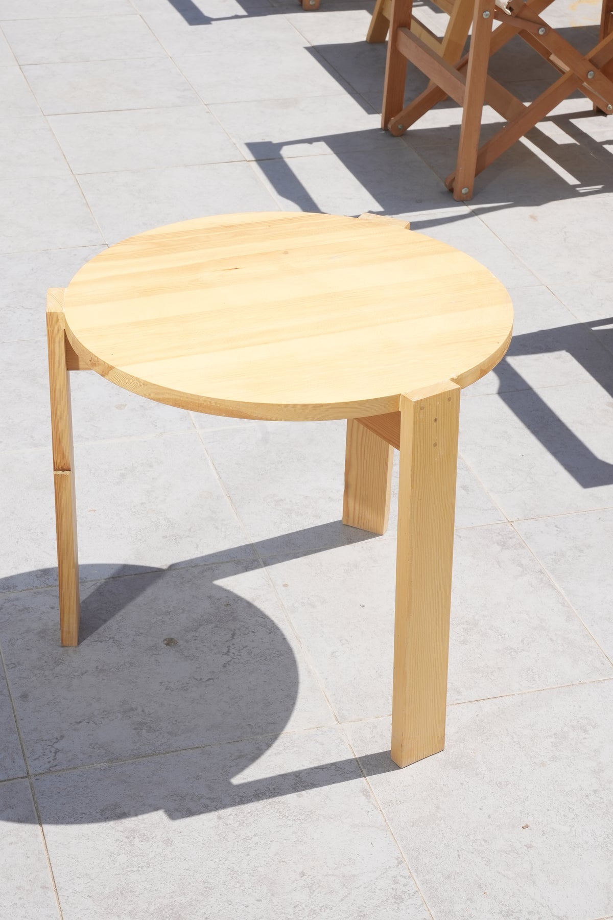 ARK Round Coffee Table